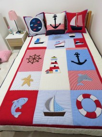tengerészes,teknős,vasmacska,tengerészes,kék-piros-fehér,ágytakaró,párna